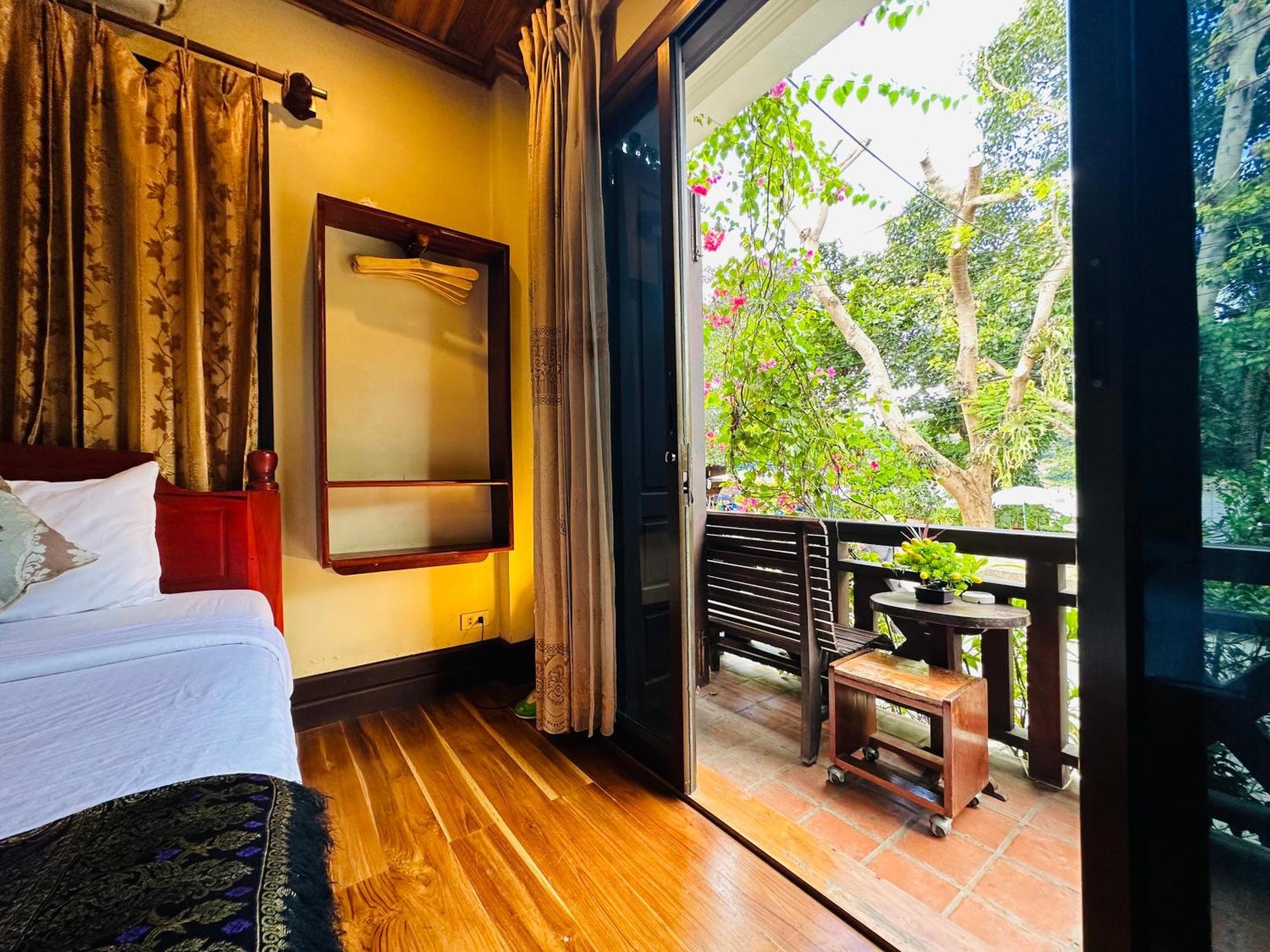 Anisa Mekong Riverside Villa Luang Prabang Exterior foto